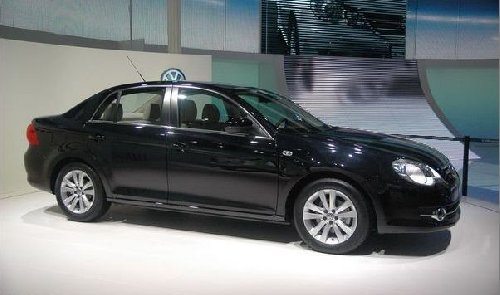 我校举行庆祝中华人民共和国成立70周年升国旗仪式【b体育】(图4) Bsports必一体育