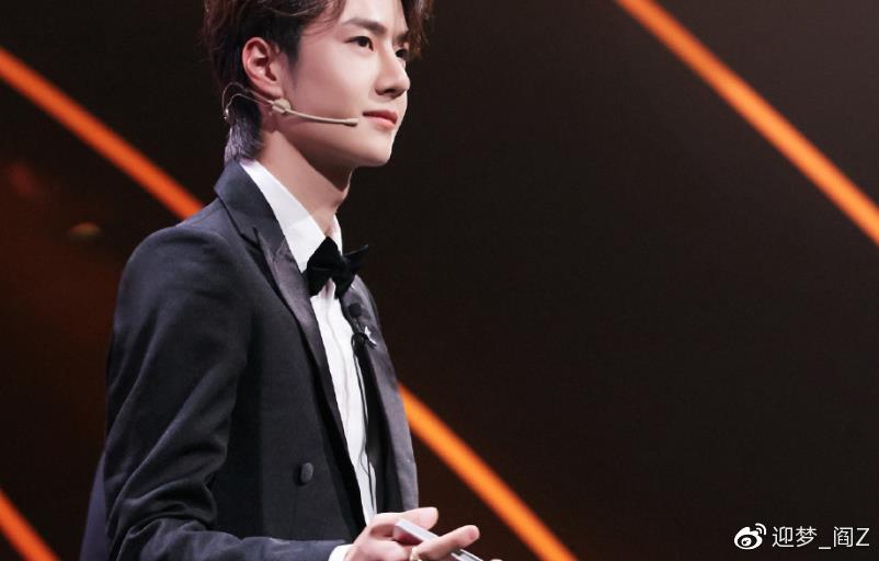 必一|火线精英手机版双生冰与火手雷 双生冰与火手雷怎么样(图2) b体育